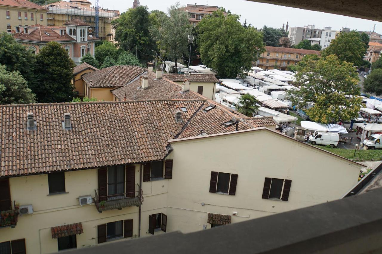 La Rotonda 2 Camere Con Terrazza In Centro Pavia Exteriér fotografie